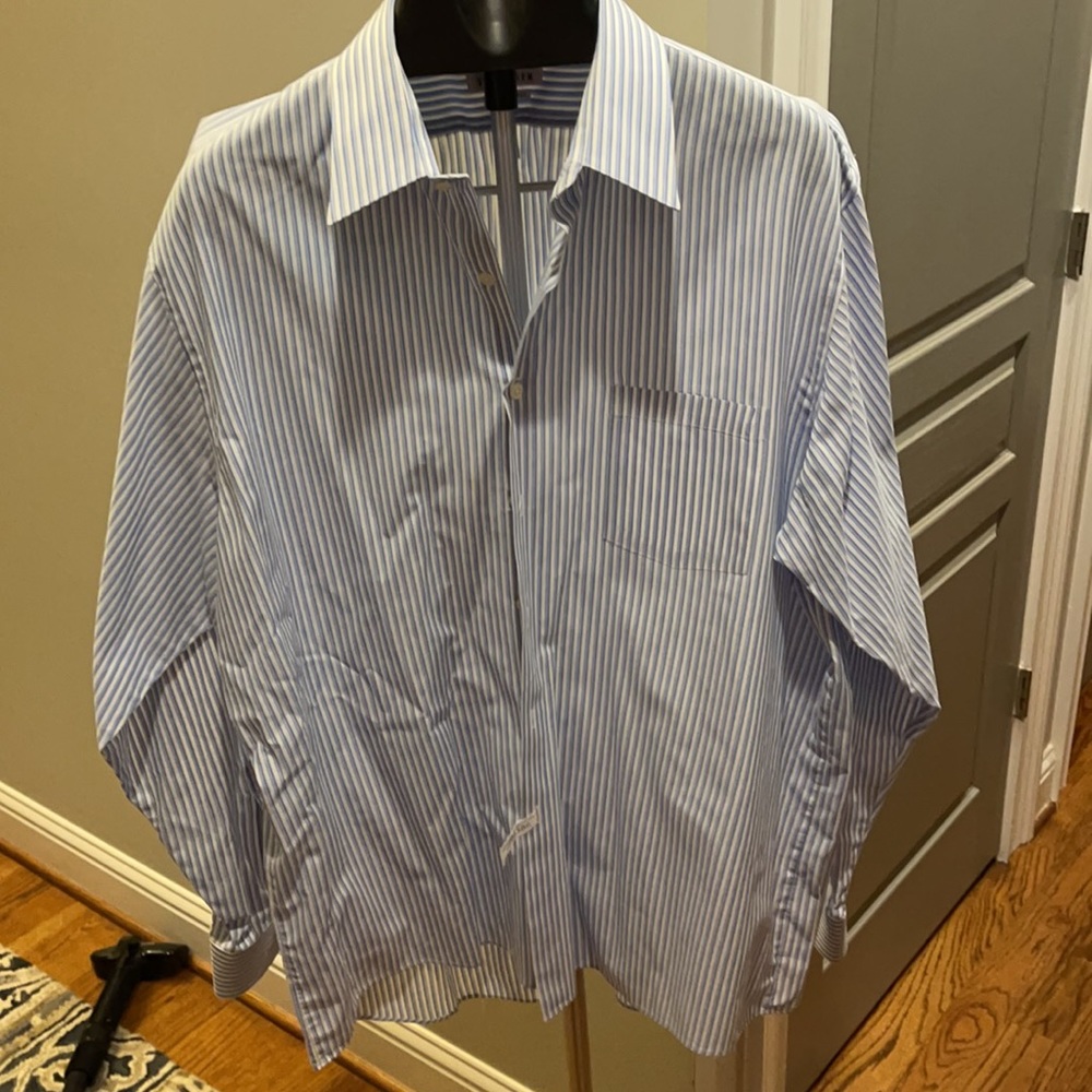 Van Heusen Dress Shirt XL